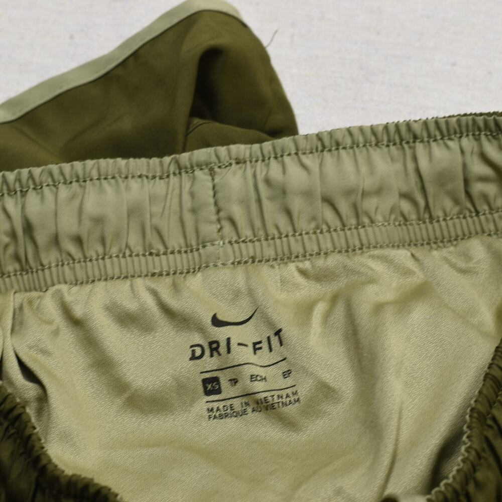 Nike Women Athletic Sweat Shorts Run Drawstring Polyester Green Size XS Dri fit - Picture 7 of 8